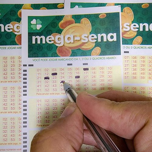 Mega-Sena tem prêmio acumulado de R$ 200 milhões para sorteio deste sábado